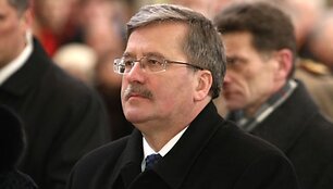 Vasario 16-osios i&scaron;kilmės: vėliavų pakėlimas ir mi&scaron;ios Arkikatedroje