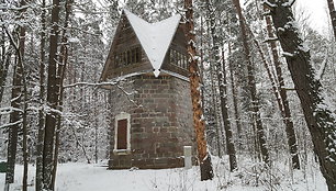 Lagerių miške įsikūrusios „Artilerijos“ stoties vandens bokštas