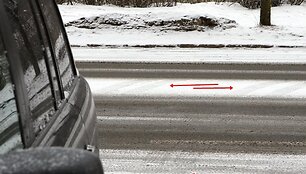 Fotopolicija. Buvęs Vilniaus meras Vilius Navickas ir jo visureigis