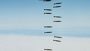 Nematomas radarams bombone&scaron;is B-2