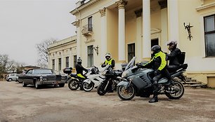 „Mototurizmo sprintas“ atgimusiuose Trakų Vokės rūmuose