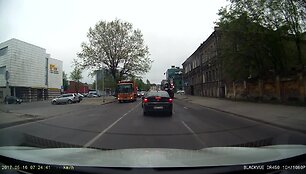 591c23aa3916bvideo_591c239372f84
