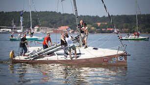 Žurnalistų varžybos &bdquo;Kur&scaron;ių marių regatoje&ldquo;, Nidoje, 15min komanda