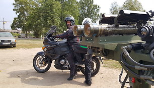 „Mototurizmo ralio“ dalyviai Oro gynybos batalione Radviliškyje