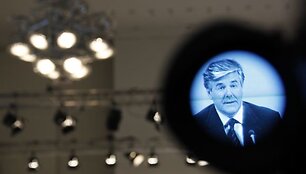 &bdquo;Deutsche Bank&ldquo; vadovui Josefui Ackermannui atsiųsta bomba