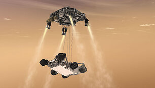 Taip atrodys &bdquo;Curiosity&ldquo; nusileidimas ant Marso pavir&scaron;iaus.