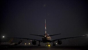 EK ėmėsi tirti, ar kelios aviacijos kompanijos nėra sudariusios kartelinių susitarimų.