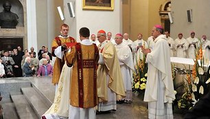 Vyskupo šventimų suteikimas monsinjorui Gintarui Grušui