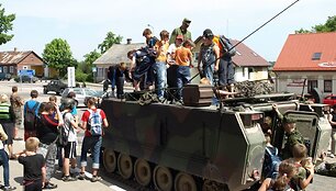 Mokymų &bdquo;Ar&scaron;us vilkas 2012/1" momentas