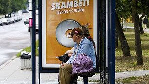 Suniokota visuomeninio transporto stotelė Santari&scaron;kėse