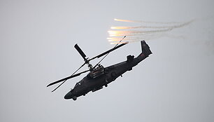 Rusijos kariuomenėje naudojamas sraigtasparnis &bdquo;Ka-52&ldquo;