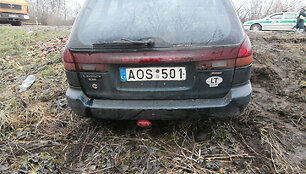 Nuo kelio nuskriejęs &bdquo;Subaru&ldquo;