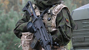 &Scaron;iose pratybose dalyvauja Lietuvos, Latvijos, Estijos ir Jungtinių Amerikos Valstijų kariai.
