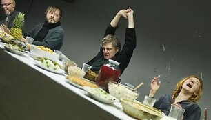 Kalėdinis Oskaro Kor&scaron;unovo spektaklis &bdquo;Dugne&ldquo;