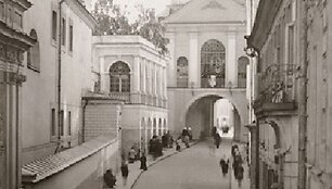 Au&scaron;ros Vartų gatvė. Apie 1940 m.