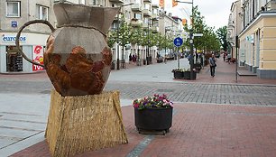 Šiauliai pasipuošę tarptautiniam folkloro festivaliui „Saulės žiedas“