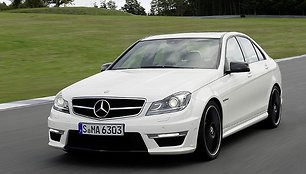 Naujasis „Mercedes-Benz C63 AMG“