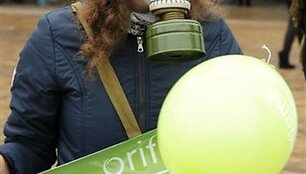 Akcijos dalyviai reikalavo tyro oro gurk&scaron;nio. 