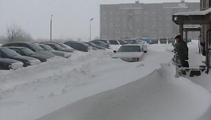Apsnigti pėsčiųjų takai