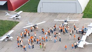 D.Liekis dažnai organizuoja renginius Aleksoto aerodrome, kuriuose susirenka minios žmonių. 