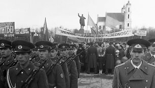 Rusija turi pripažinti, kad SSRS neteisėtai okupavo Baltijos &scaron;alis.