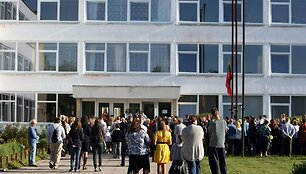 Spalio 24 d. Lietuvos mokyklose &scaron;vęs visai &scaron;aliai svarbią Konstitucijos dieną.