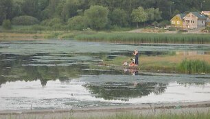 &Scaron;iuo metu ežeras yra valomas ir gaivinamas, todėl vėl tampa patrauklus tiek &scaron;iauliečiams, tiek žmonėms, atvykusiems i&scaron; kitų Lietuvos kampelių. 