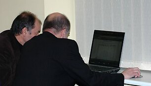 Rinkimų naktį Paksas &ndash; be nuotaikos