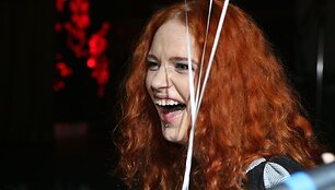 Vakarėlio &scaron;eimininkė Donata Virbilaitė džiaugėsi dideliu būriu draugų.