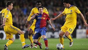 Ar pavyks Londono komandai antrą kartą sulaikyti  pavojingąjį L.Messi?