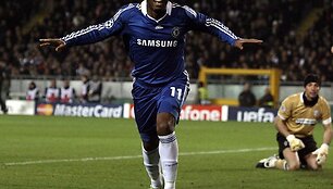 D.Drogba &bdquo;Chelsea&ldquo; klubo garbę gins dar trejus metus