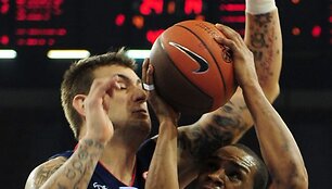 &bdquo;Efes Pilsen&ldquo; buvo geriau pasirengęs dvikovai su Sienos komanda