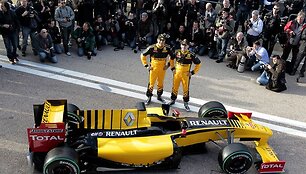 Pristatytas naujasis &bdquo;Renault&ldquo; bolidas