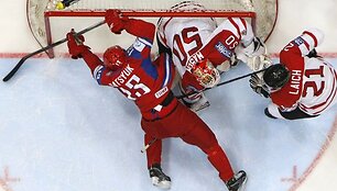 Titulą ginanti Rusijos rinktinė ketvirtfinalyje įveikė kanadiečius