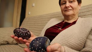 I.Jauni&scaron;kienės ažūrinius margučius žmonės perka ne tik prie&scaron; Velykas, bet ir krik&scaron;tynoms, vestuvėms &ndash; tai originali ir mėgstama dovana. 