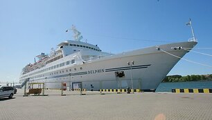 Kruizinės laivybos sezonas uostamiestyje prasidėjo laivo &bdquo;Delphin&ldquo; vizitu. 