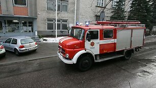 Anonimas grasino susprogdinti &bdquo;Kauno baldus&ldquo;. (2009-02-26)