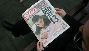 DNR rezultatai sugniuždė A.Patteną, kuris buvo įsitikinęs esąs mažylės Maisie tėvas.