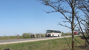 Avariją patyręs autobusas.