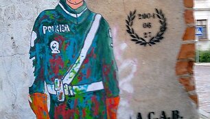 Kandokas A.Lučiūną palaikančių gatvės dailininkų kūrinys.