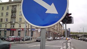 Permainos užkeiktoje sankryžoje