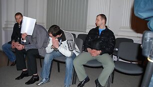 Kaltinamieji alyti&scaron;kių gaujos baudžiamojoje byloje (i&scaron; kairės): D.Eidukevičius, A.Dusevičius, Ž.Kuniutis, M.Milkevičius. 