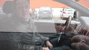 R.Laurinaitis už vairo.