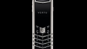 I&scaron;skirtinių telefonų &bdquo;Vertu Signature&rdquo; korpusai gaminami i&scaron; nerūdijančiojo plieno, geltonojo ir baltojo aukso, platinos.