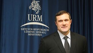 Virgilijų Alekną apdovanojo Užsienio reikalų ministras Vygaudas U&scaron;ackas 