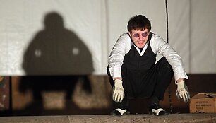 &bdquo;No Theatre&ldquo; premjeros &bdquo;Mr.Fluxus&ldquo; arba &bdquo;&Scaron;arlatanai?&ldquo; pristatymas
