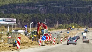 Gariūnų tilto ir gatvės rekonstrukcija bus baigta iki rugsėjo 1-osios.