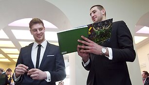 Dovydas Redikas ir Jonas Valančiūnas