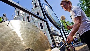 Gatvės muzikos diena sukūrė šventinę atmosferą.