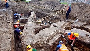 Bernardinų sode vykstantys archeologiniai kasinėjimai pateikė staigmenų.